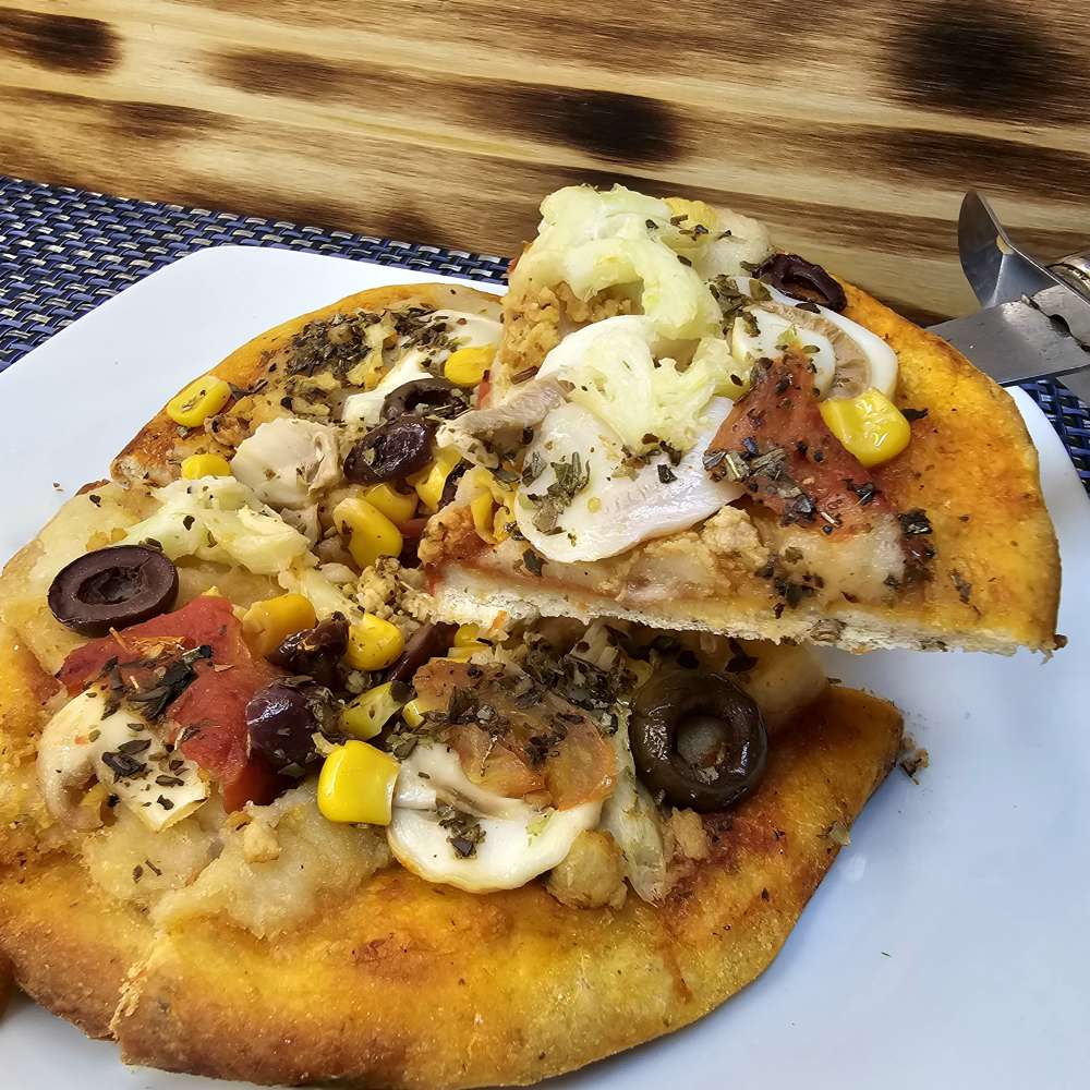 pizza lusitana (à portuguesa veg)